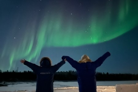오로라의 도시 옐로우나이프로~~~